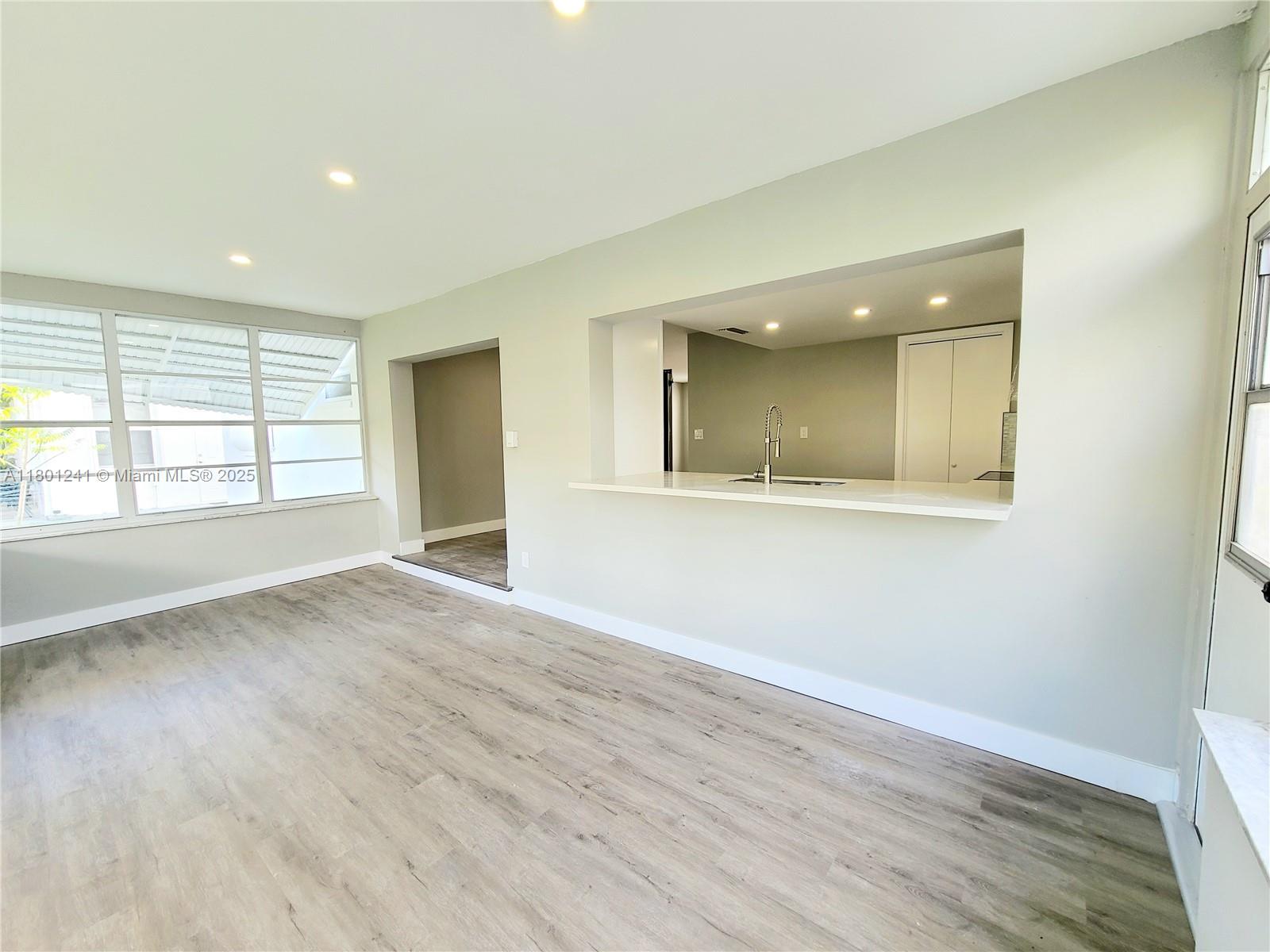 4230 NW 52nd Ave, Lauderdale Lakes, Florida image 12