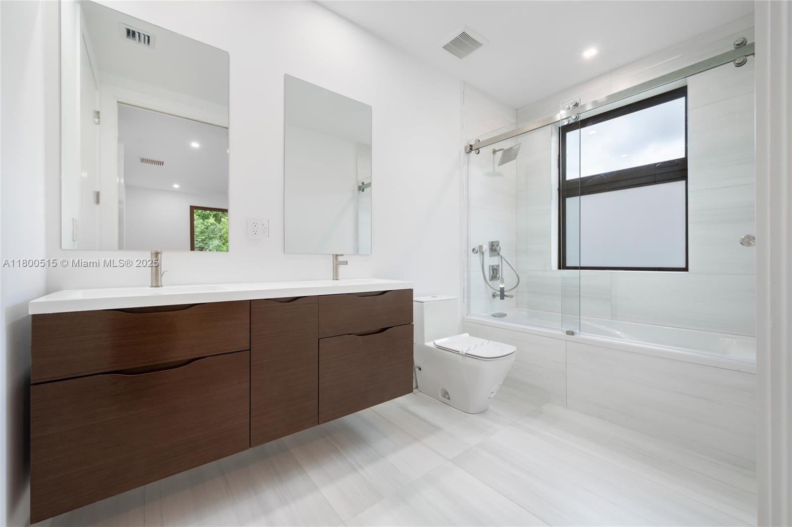 3637 SW 3rd Ave #RIGHT, Miami, Florida image 16