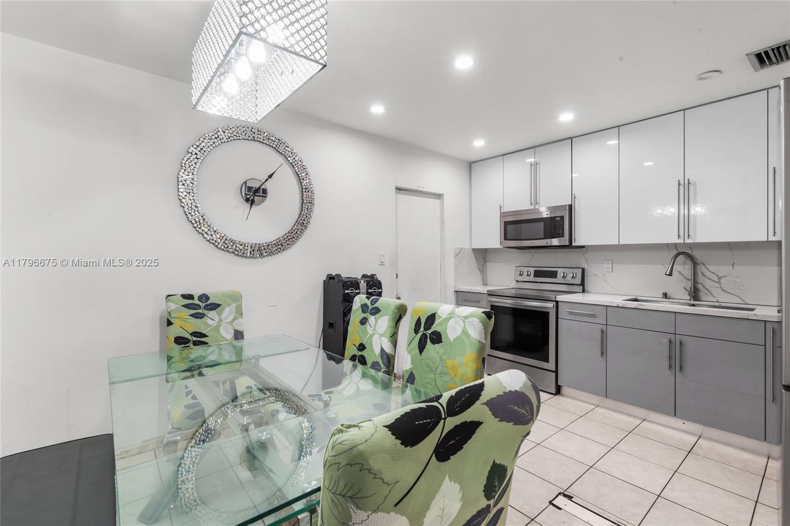 621 E 8th St, Hialeah, Florida image 13