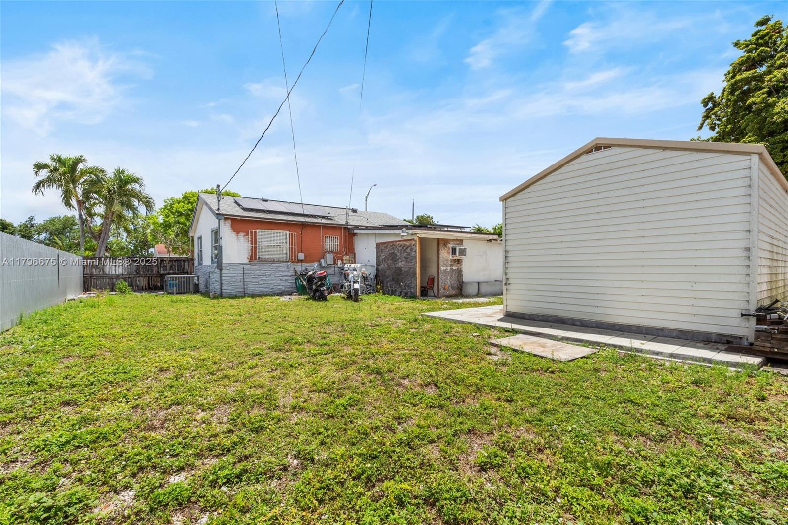 621 E 8th St, Hialeah, Florida image 33