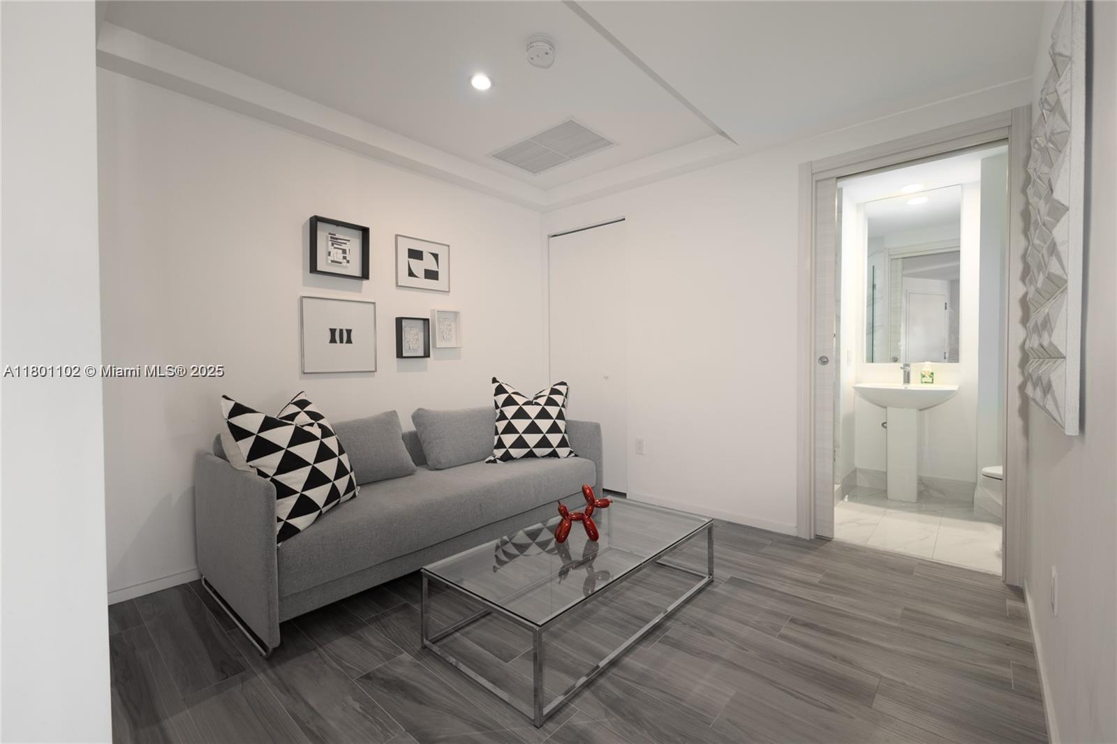 Property photo # 6