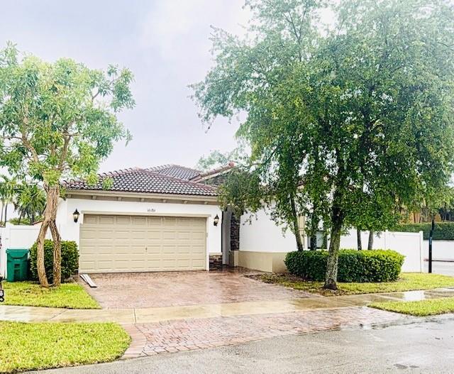 Property photo # 0