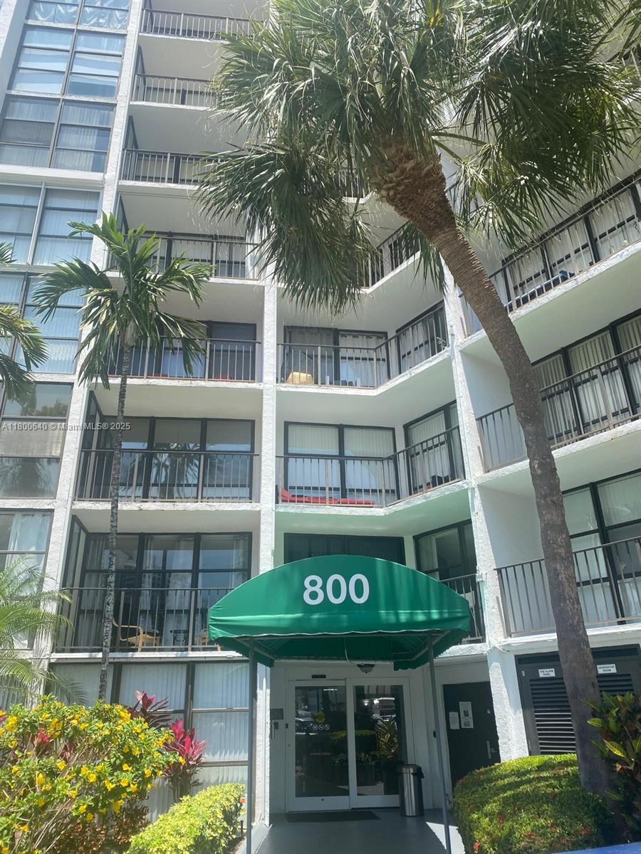 800  Parkview Dr #104 For Sale A11800640, FL