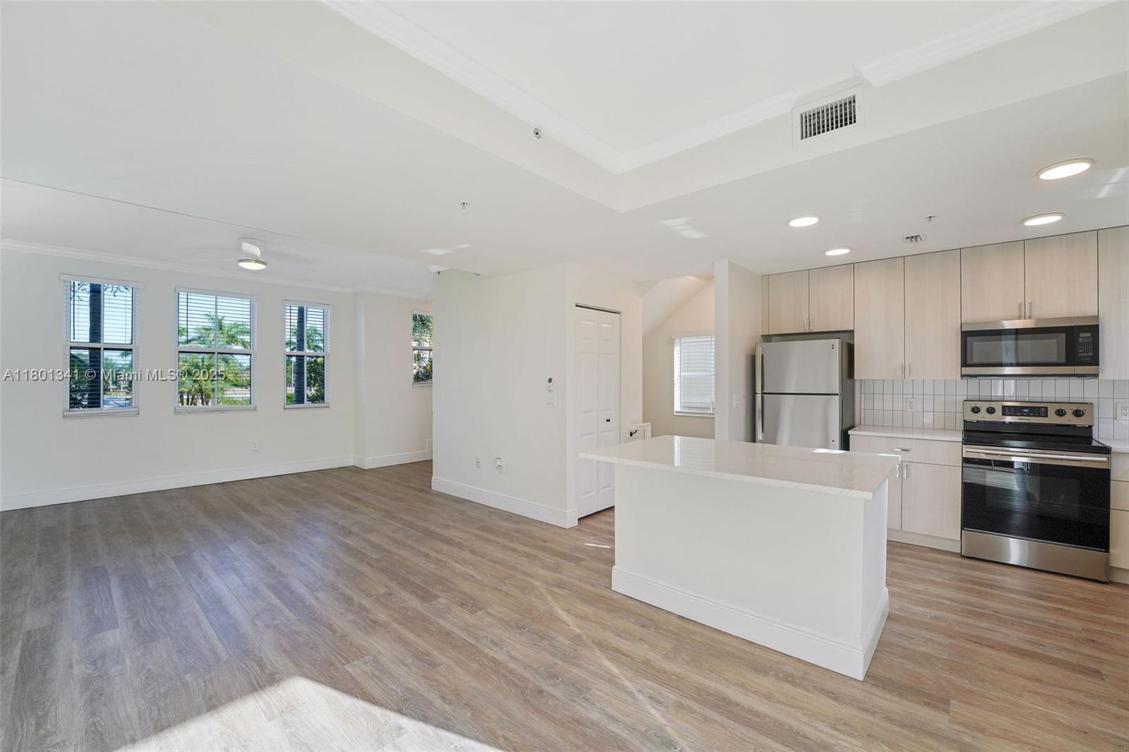 Property photo # 7