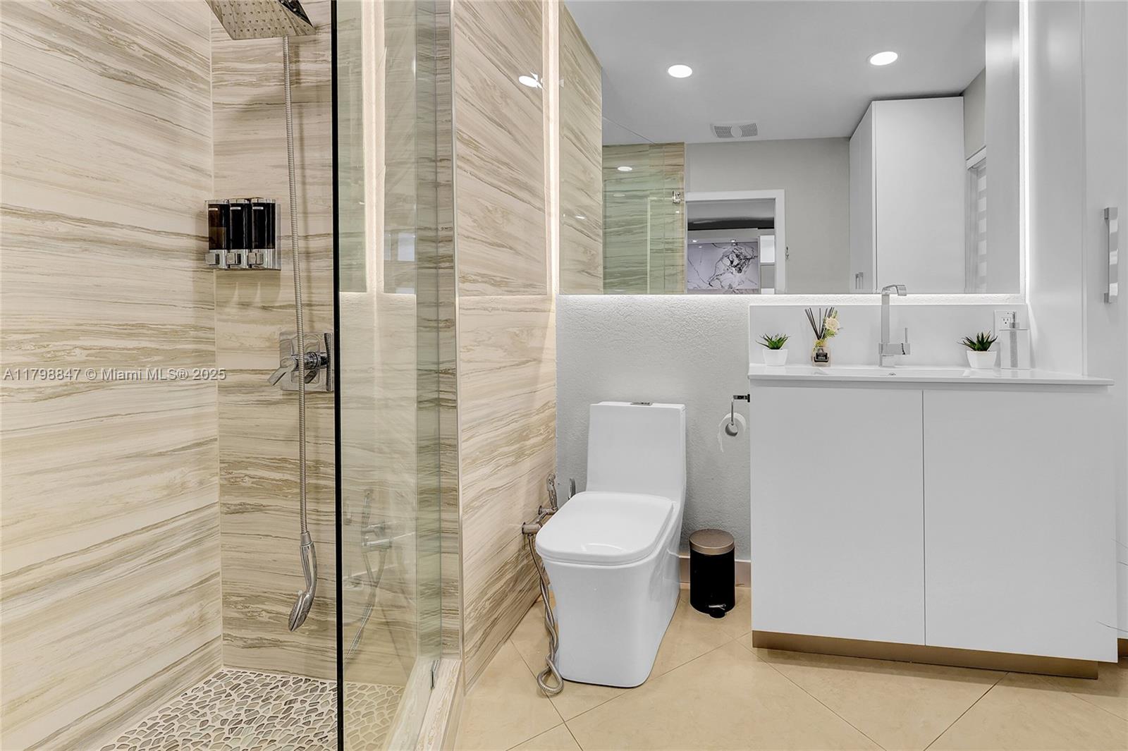 7011 Raleigh St, Hollywood, Florida image 21