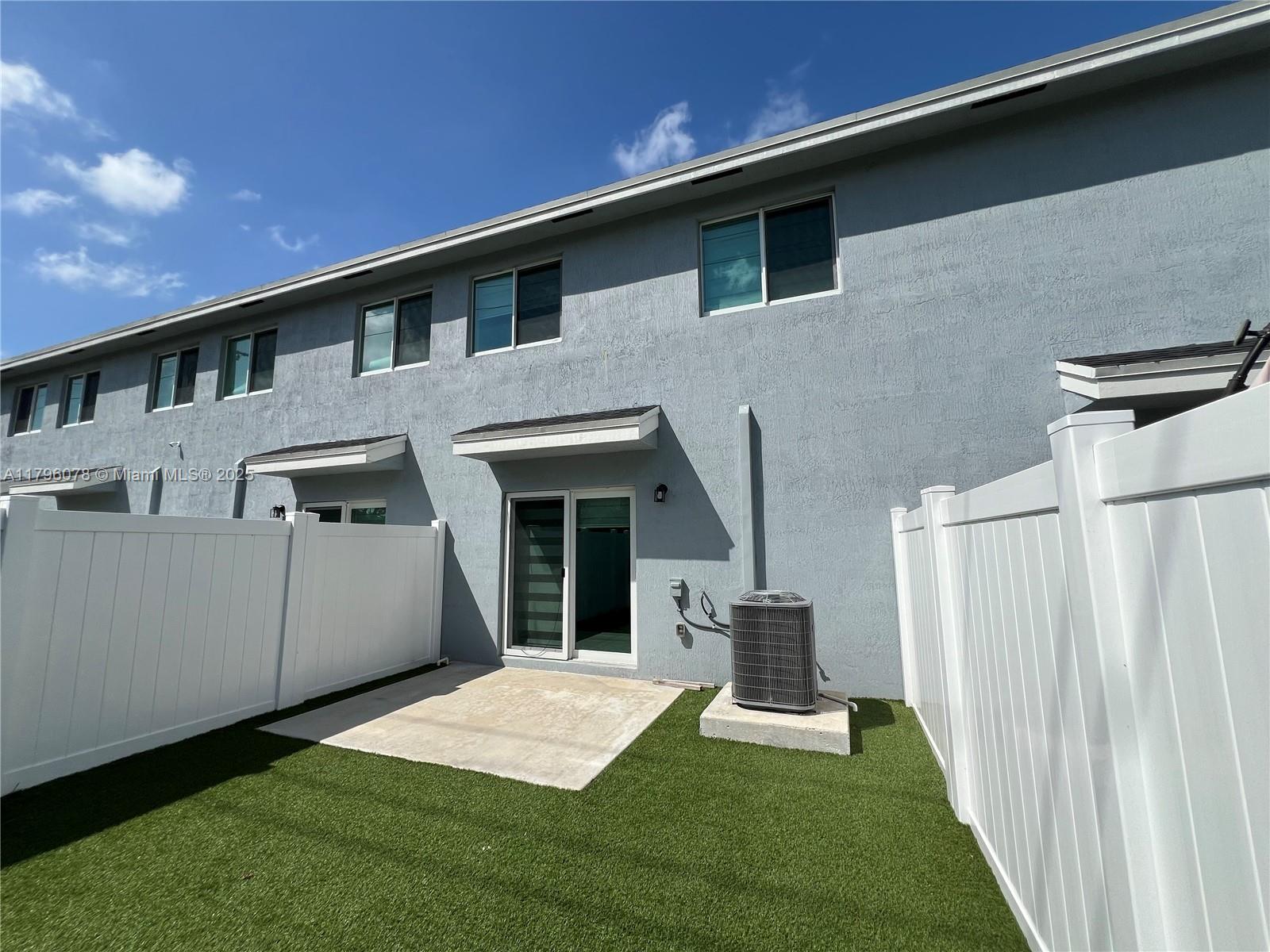 1065 NW 4th Terrace, Florida City, Florida image 20