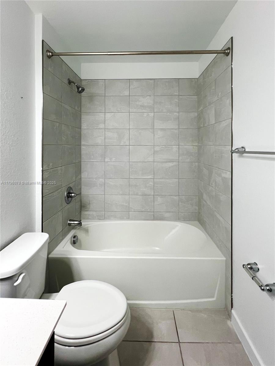 1065 NW 4th Terrace, Florida City, Florida image 24