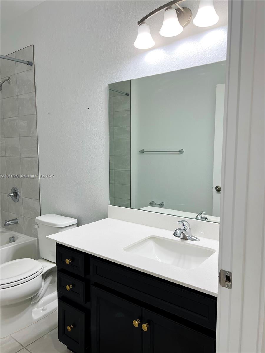 1065 NW 4th Terrace, Florida City, Florida image 7