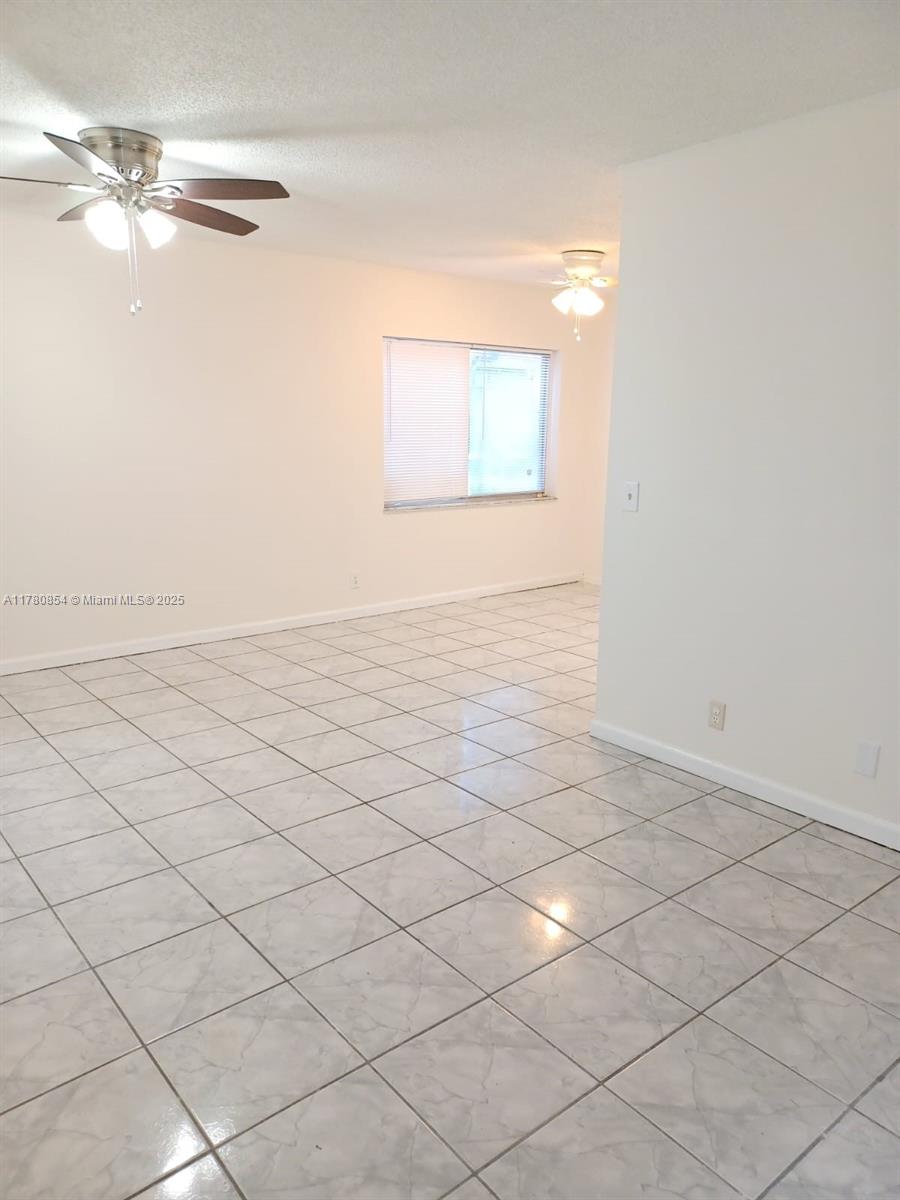 5820 NW 21st St #39-C, Lauderhill, Florida image 8