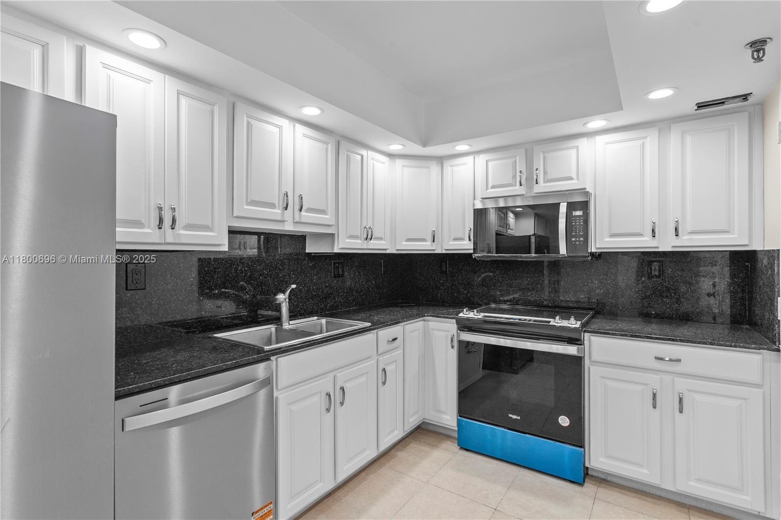 Listing Photo 6