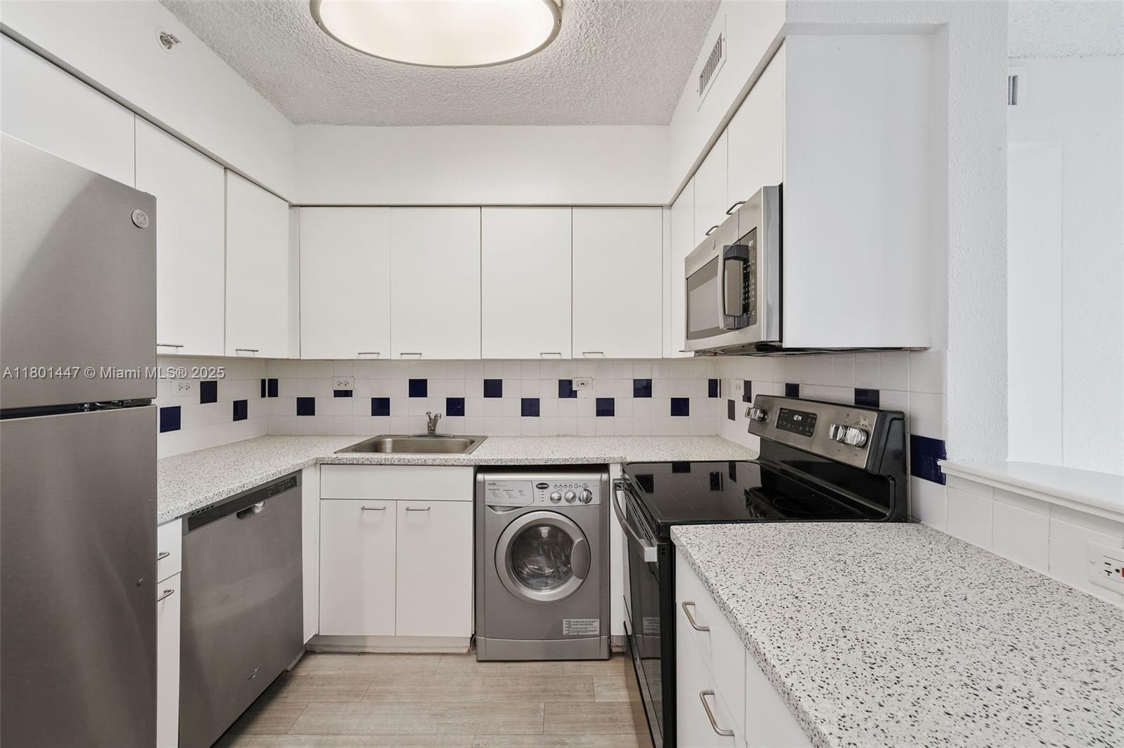 Property photo # 9