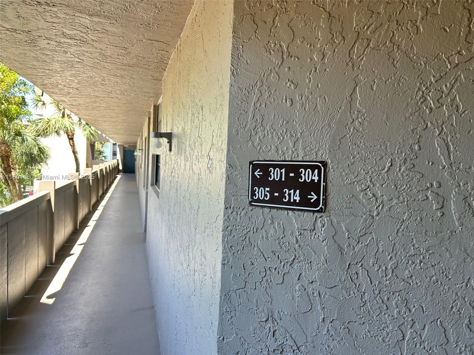 1000 Colony Point Cir #302, Pembroke Pines, Florida image 49
