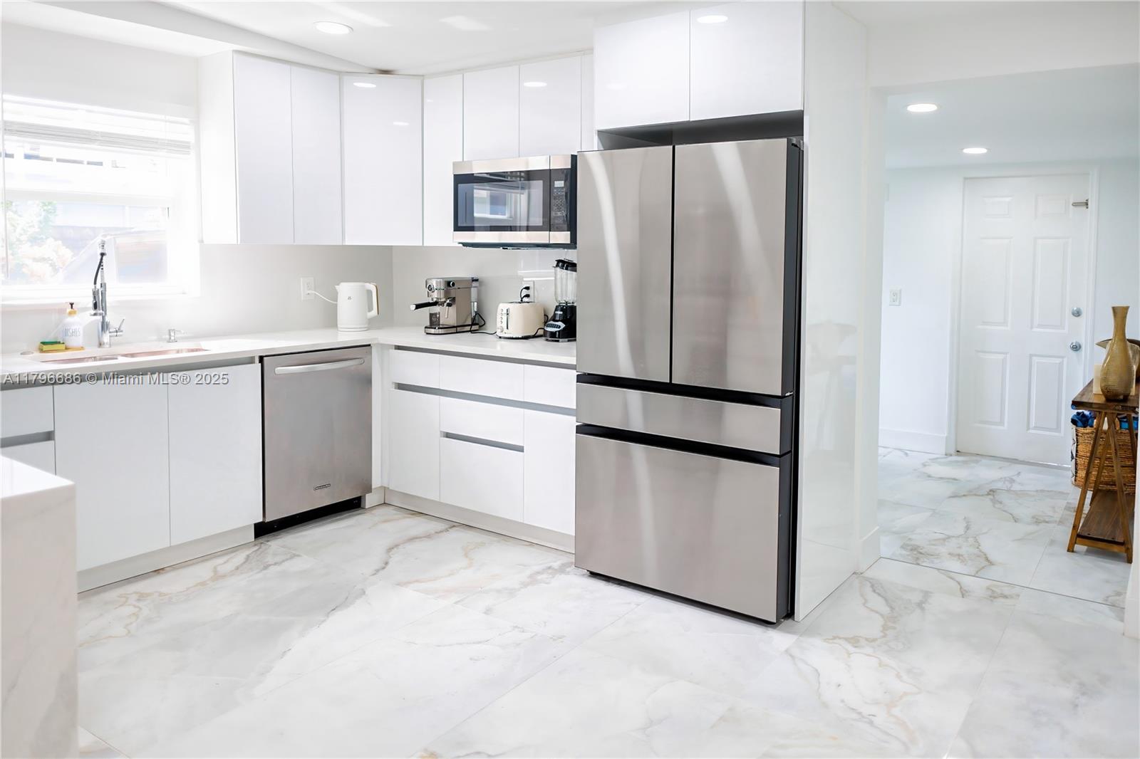 1649 NE 8th Ave, Fort Lauderdale, Florida image 6