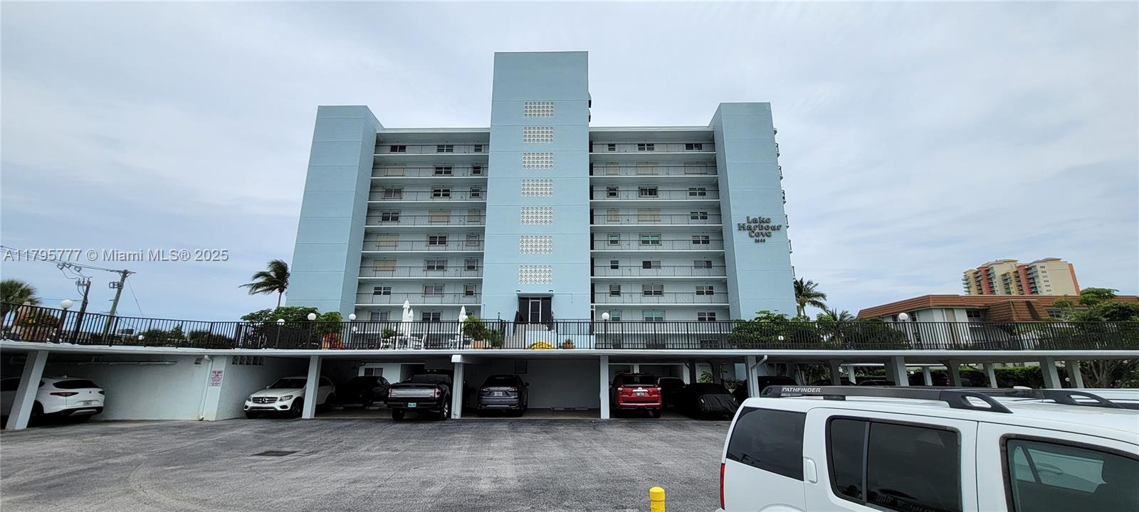 Lake Harbor Cove Condo