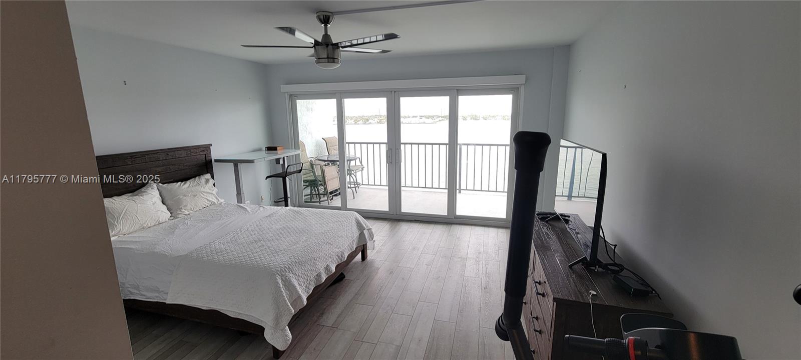 3040 Lake Shore Dr Ph2, Riviera Beach, Florida image 29