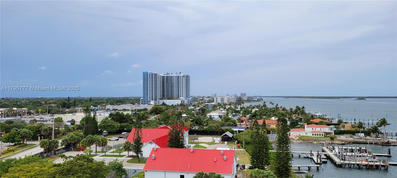 3040 Lake Shore Dr Ph2, Riviera Beach, Florida image 31
