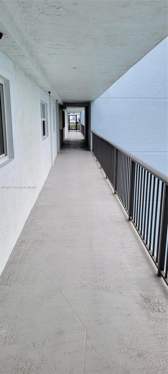 3040 Lake Shore Dr Ph2, Riviera Beach, Florida image 7