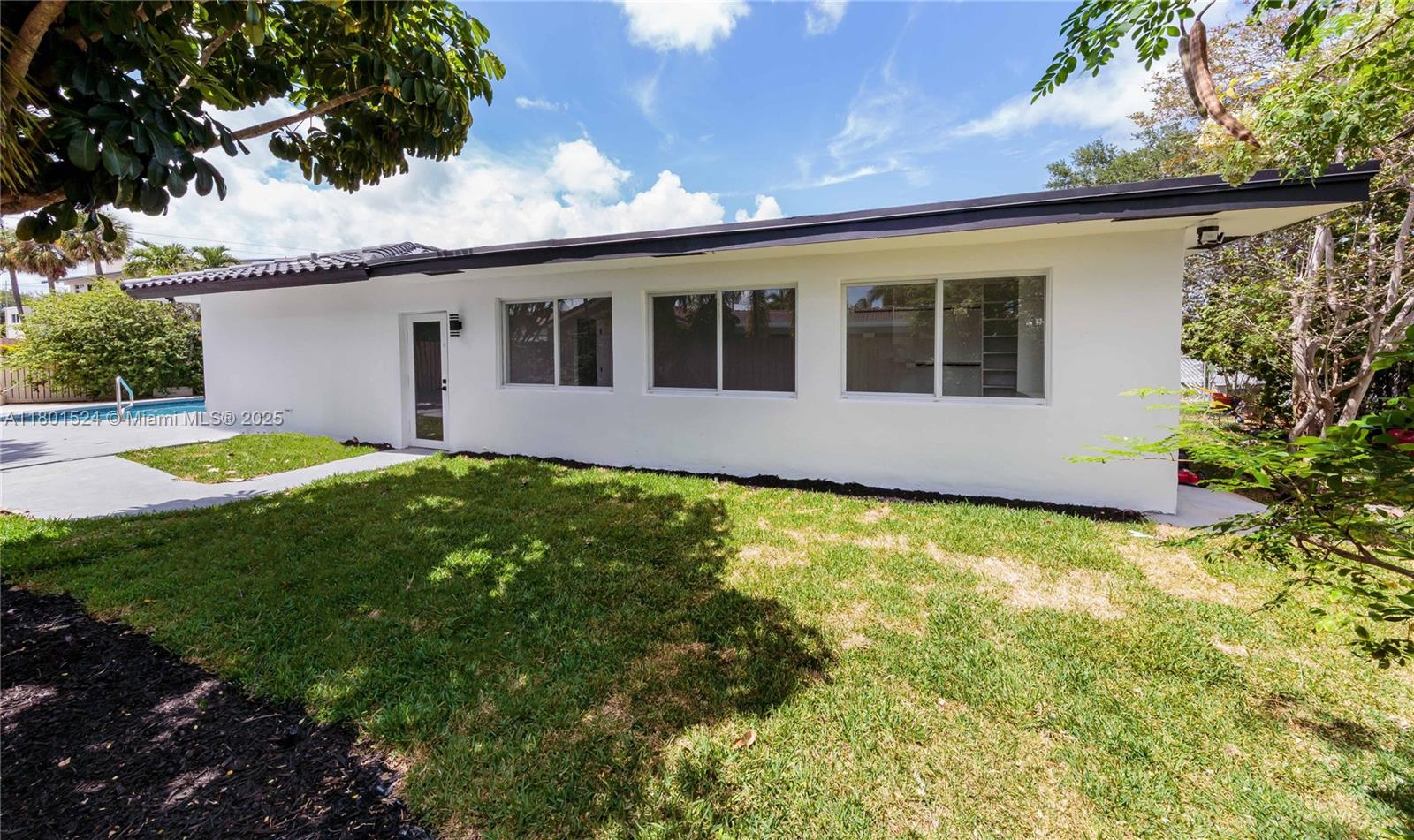 1830 NE 65th Ct, Fort Lauderdale, Florida image 33