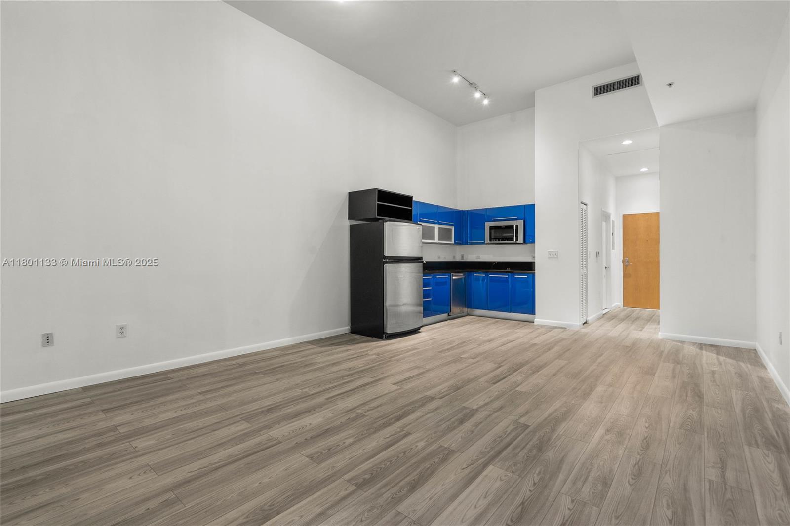 Property photo # 8
