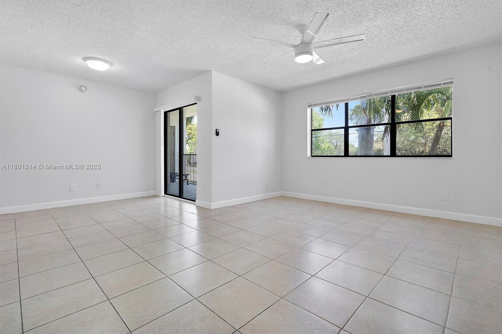 530 S Park Rd #23-11, Hollywood, Florida image 4