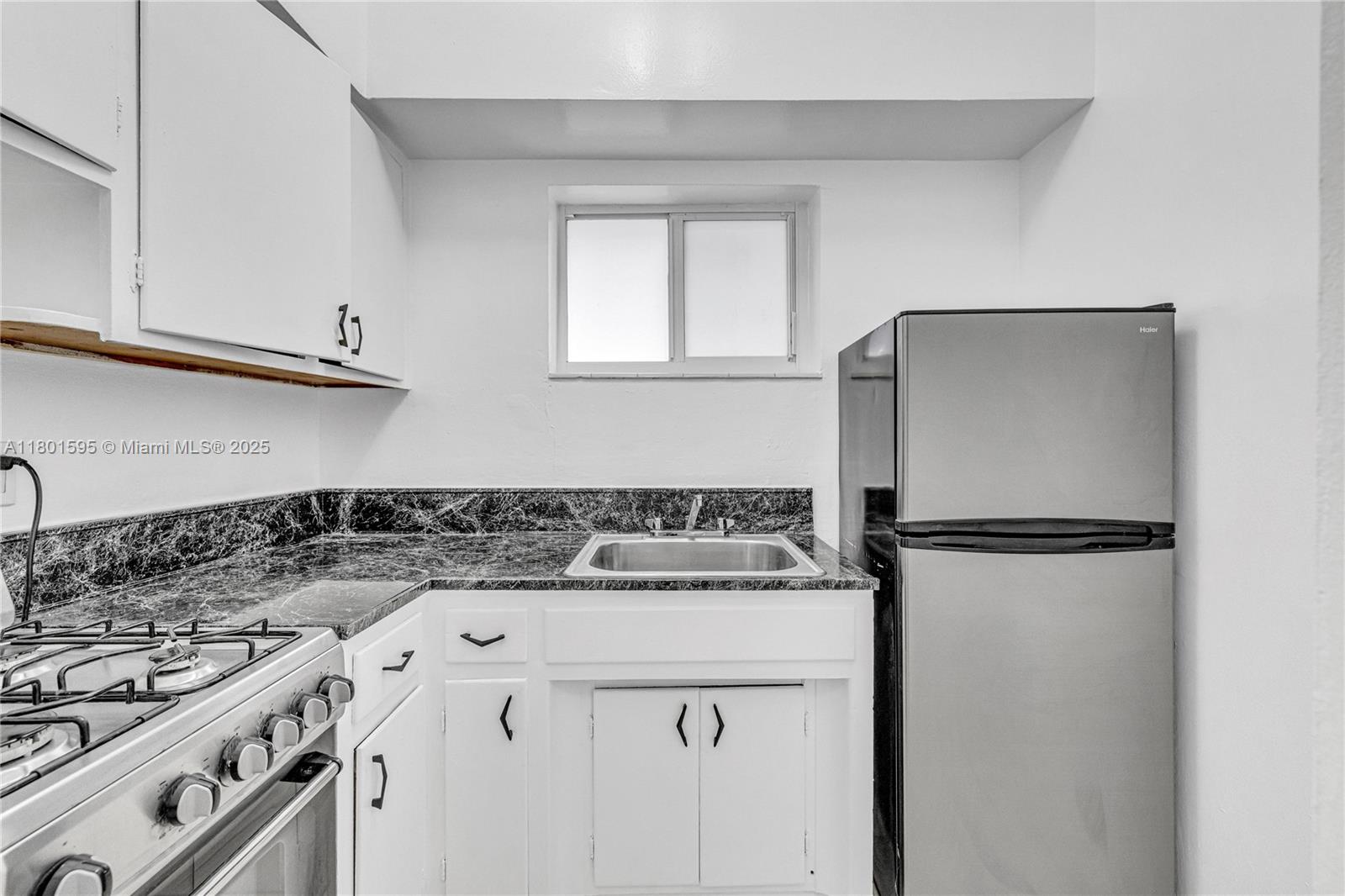 Property photo # 9
