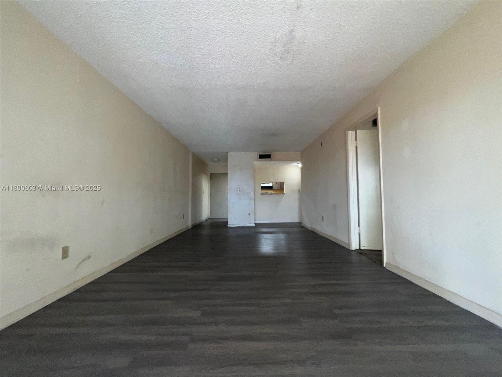 1480 W 46th St #320, Hialeah, Florida image 9
