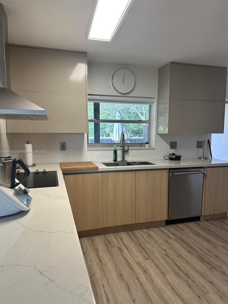 Property photo # 9