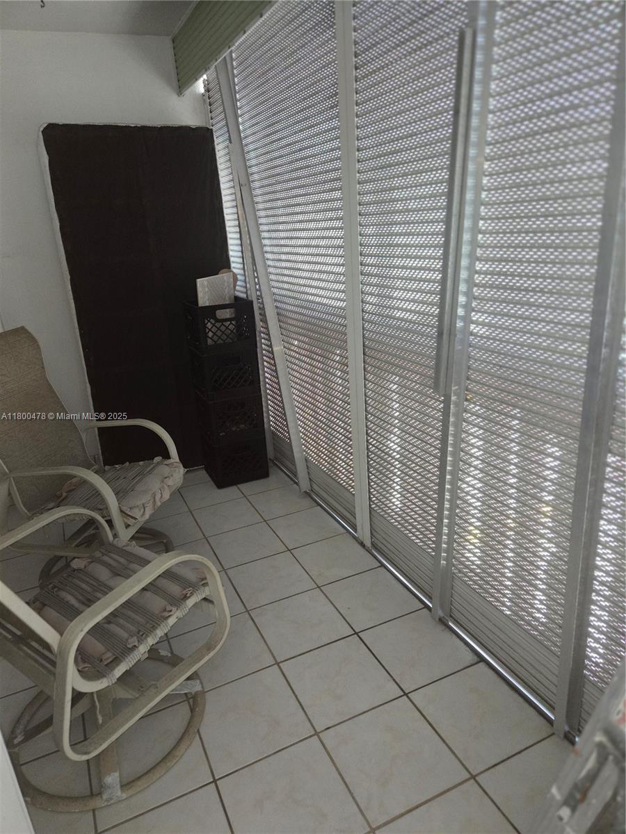 215 SE 3rd Ave #401D, Hallandale Beach, Florida image 11