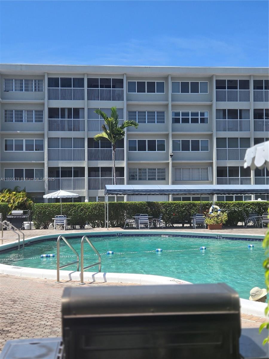 215 SE 3rd Ave #401D, Hallandale Beach, Florida image 19