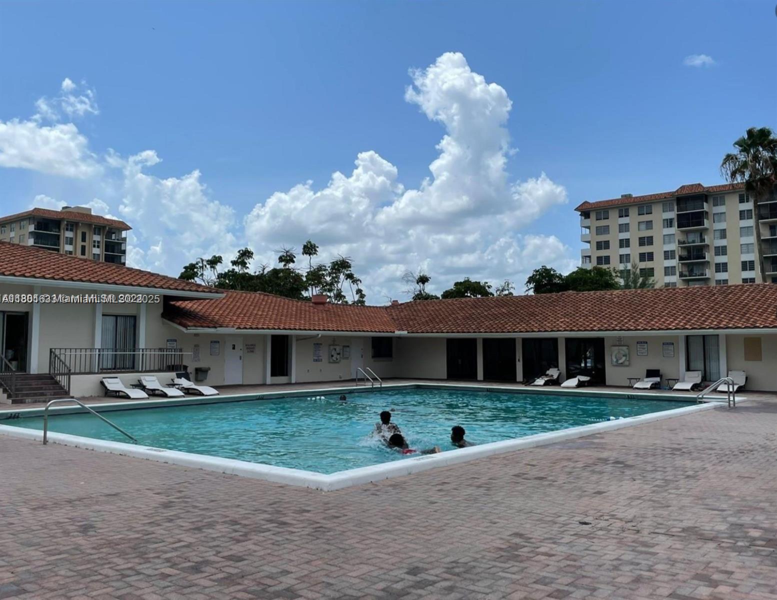 4164 Inverrary Dr #301, Lauderhill, Florida image 18