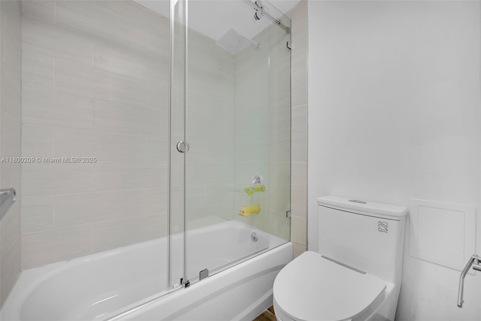20505 E Country Club Dr #137, Aventura, Florida image 23