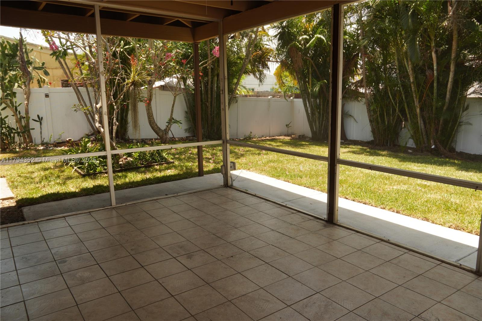 5409 NE 4th Ter, Oakland Park, Florida image 14