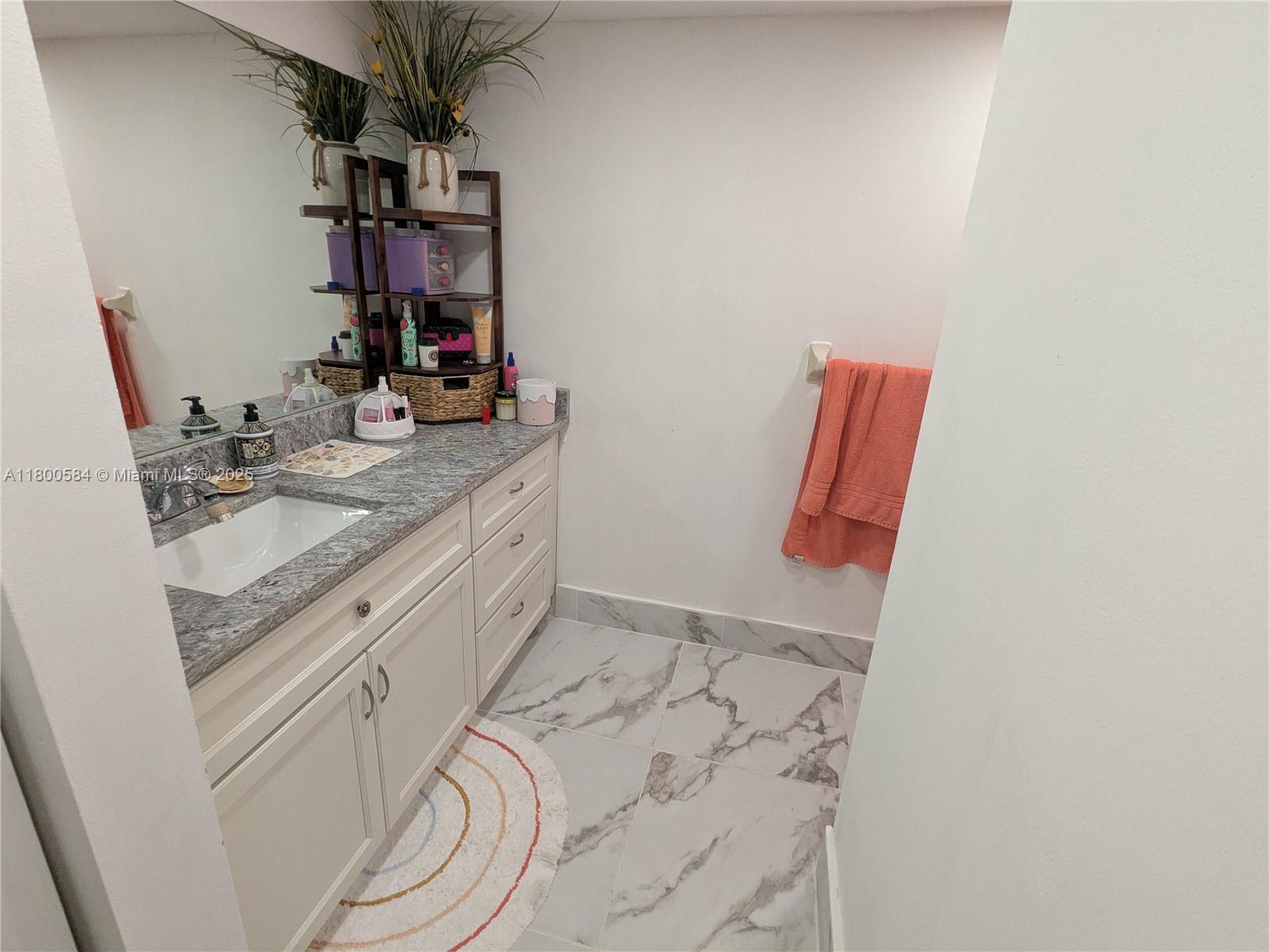 416 N Laurel Dr #107, Margate, Florida image 18