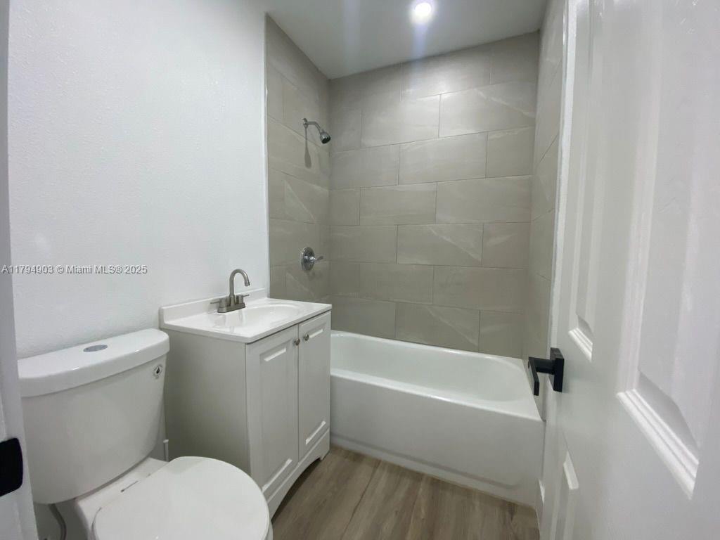 22011 Catherine, Port Charlotte, Florida image 23