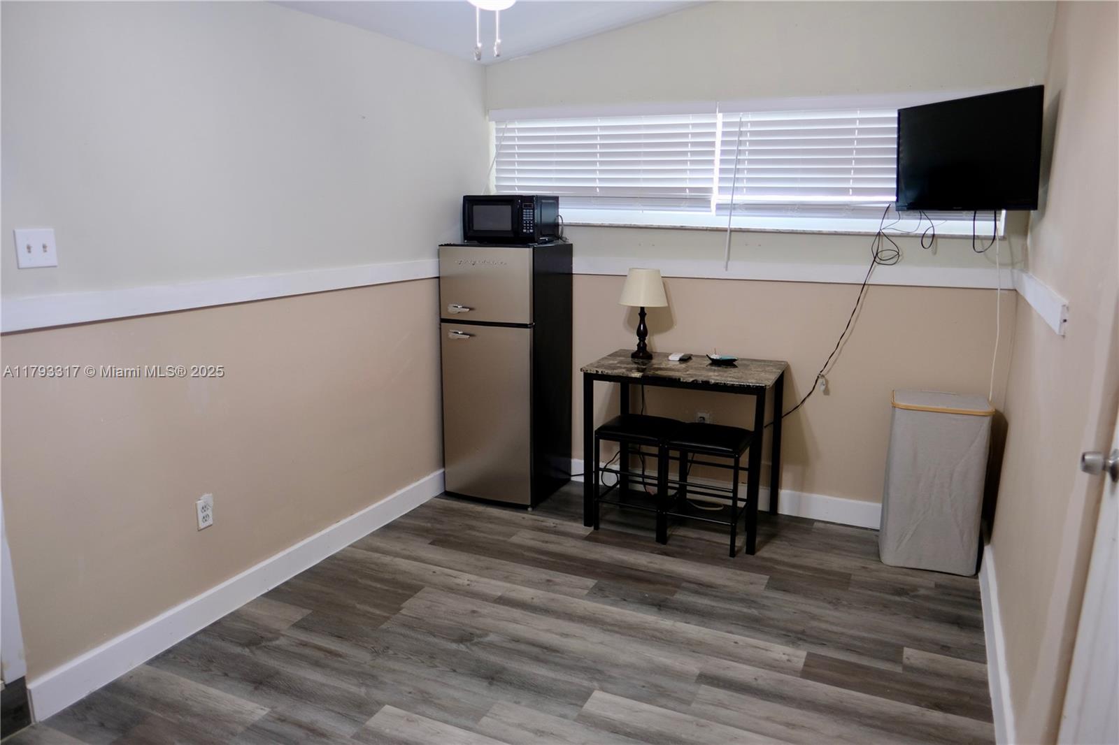 7000 SW 10th St, Pembroke Pines, Florida image 13
