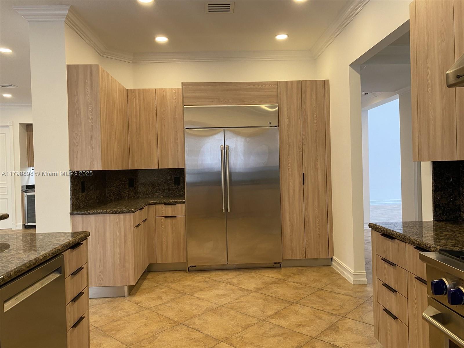 Property photo # 6
