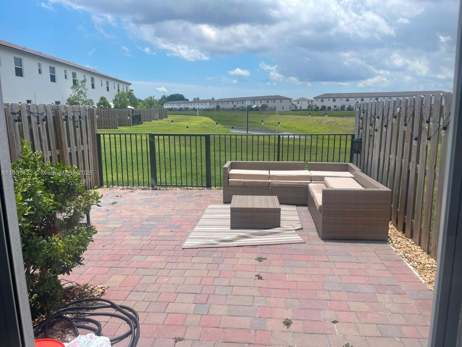Property photo # 0