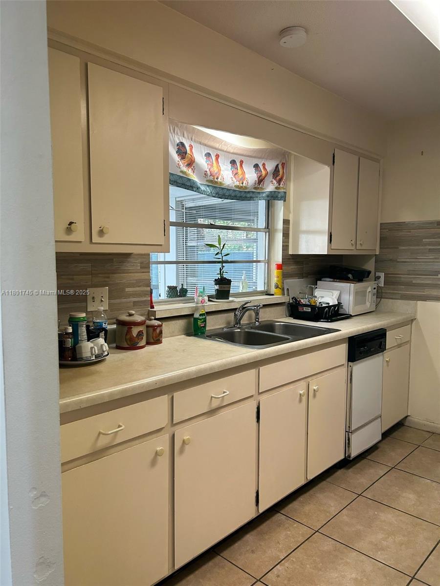 6 Forest Hill Dr, Avon Park, Florida image 17