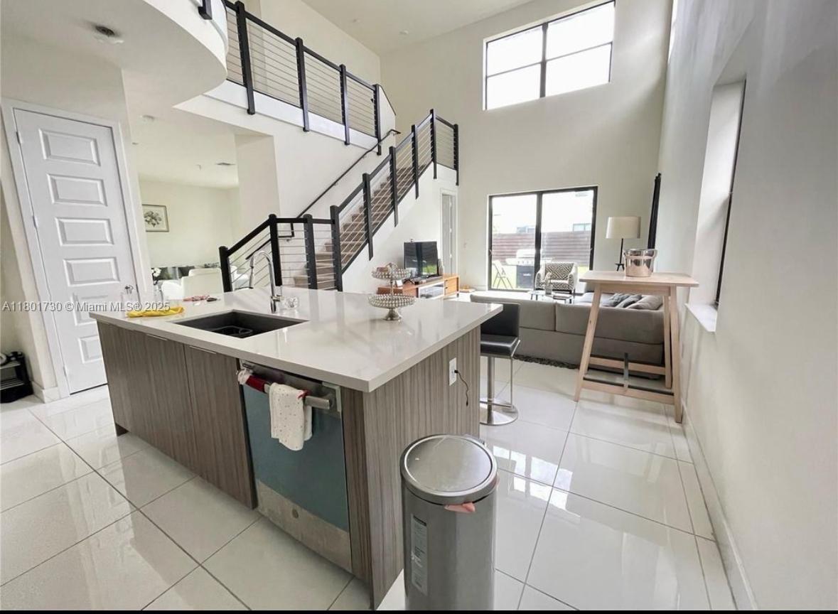 8824 NW 161st Ter, Miami Lakes, Florida image 6