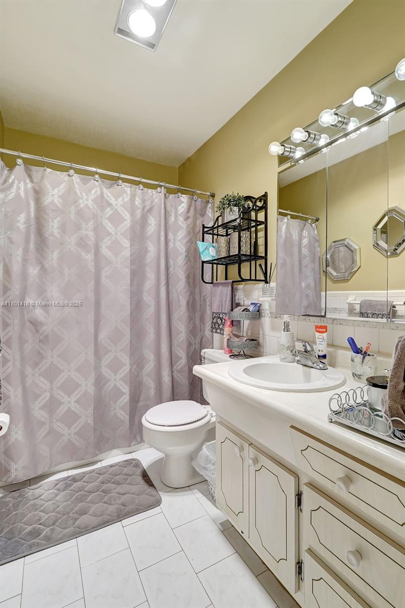 532 S Luna Ct #7, Hollywood, Florida image 19