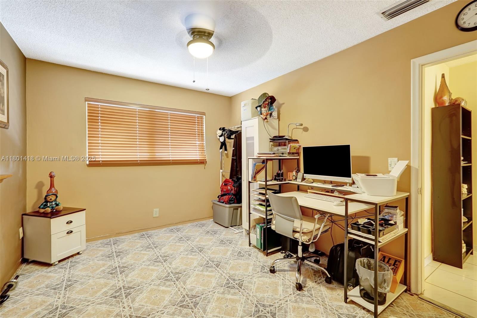 532 S Luna Ct #7, Hollywood, Florida image 28