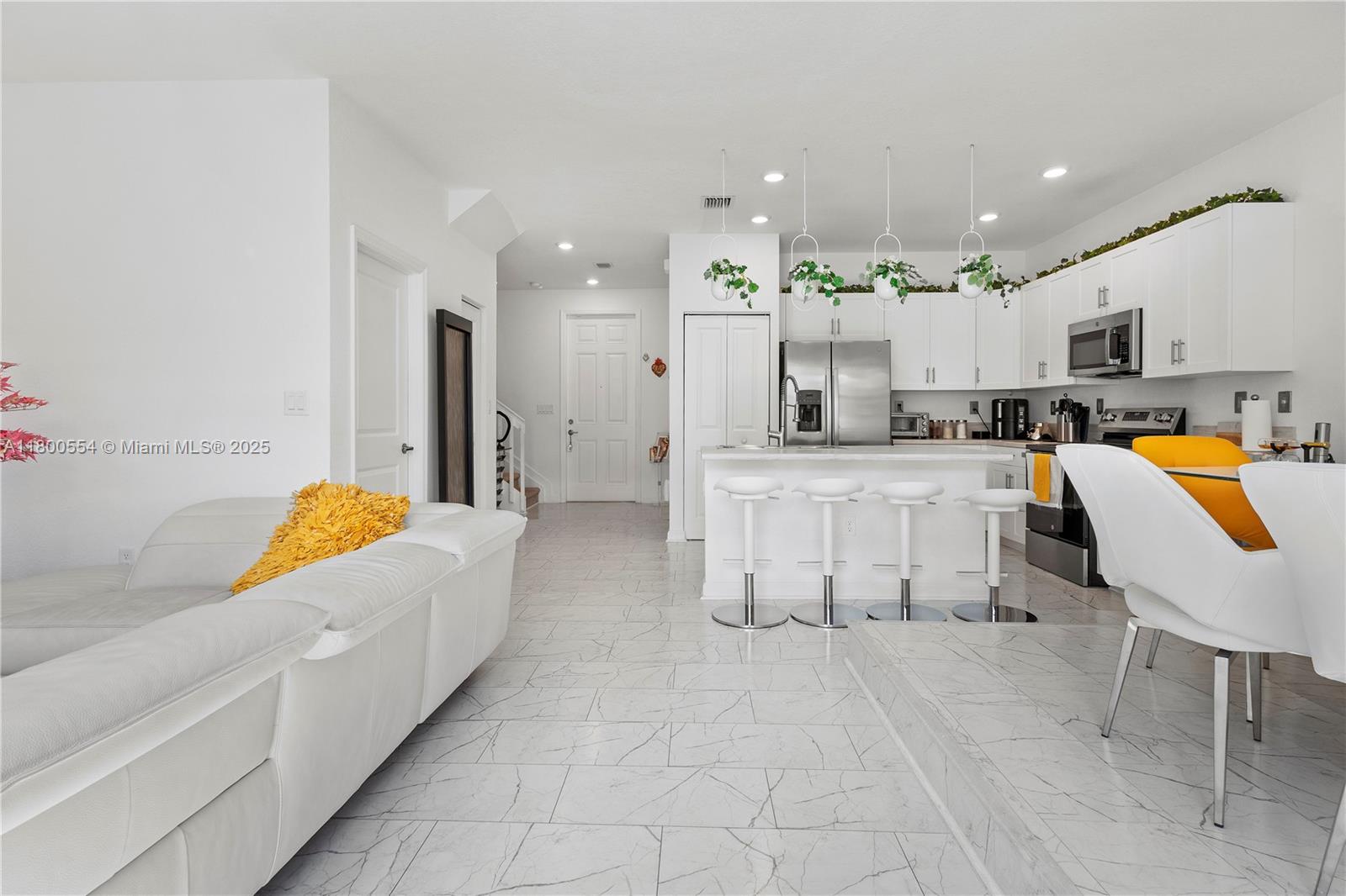 Property photo # 2