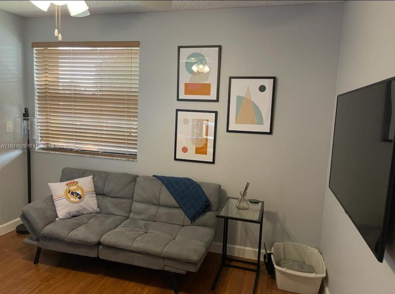 Property photo # 9