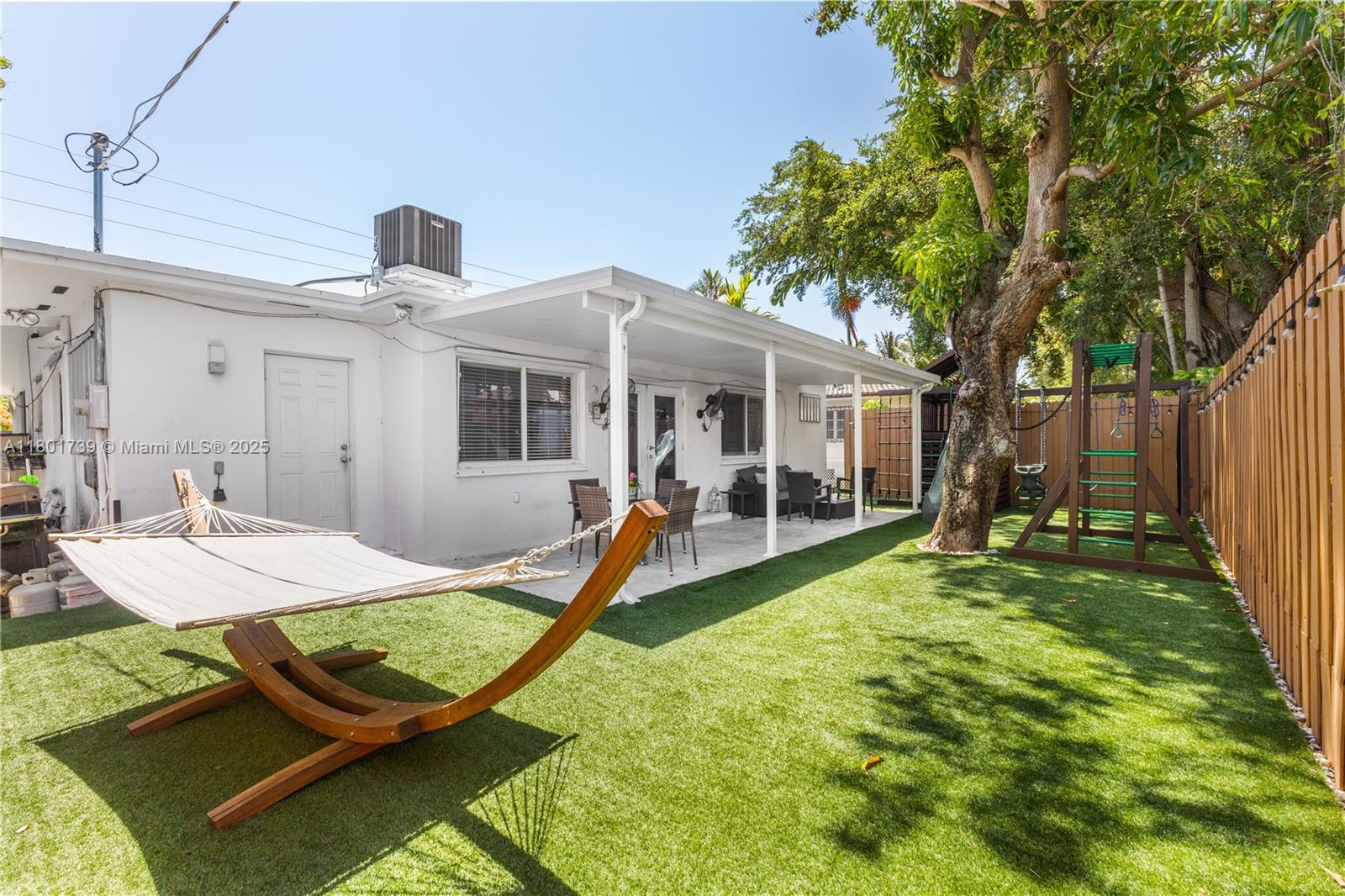 Listing Photo 15