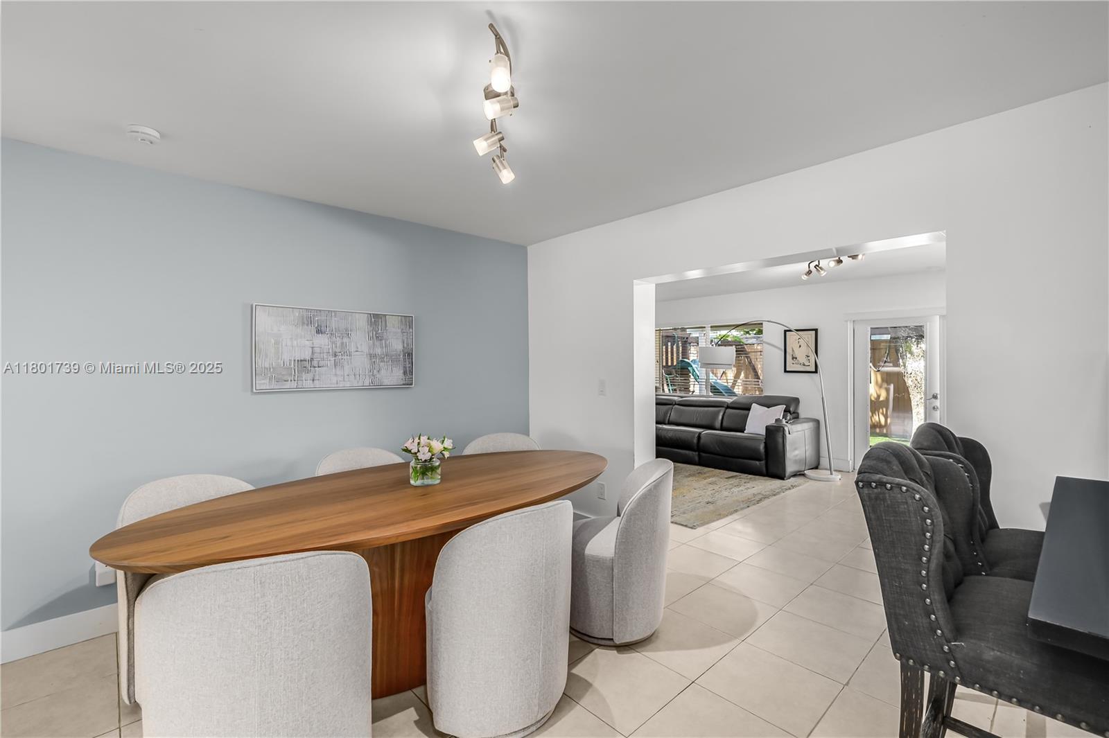 2340 SW 17th Ave, Miami, Florida image 38