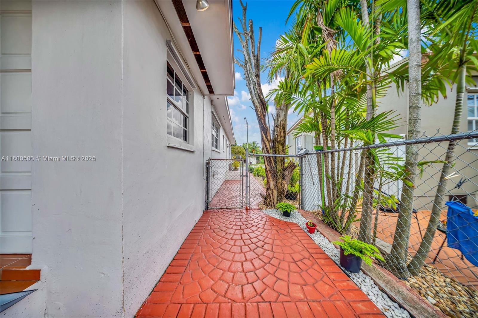 751 E 56th St, Hialeah, Florida image 16