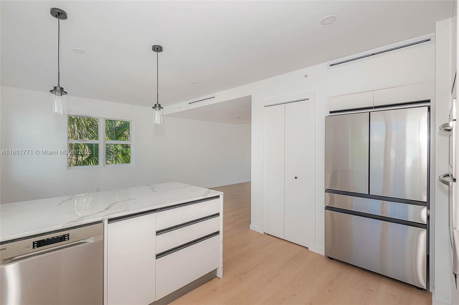 824 SE 12 Ct #08, Fort Lauderdale, Florida image 12