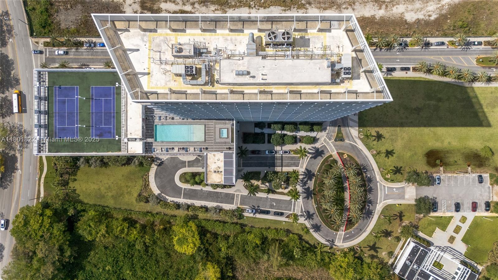 2000 Metropica Way #2504, Sunrise, Florida image 32