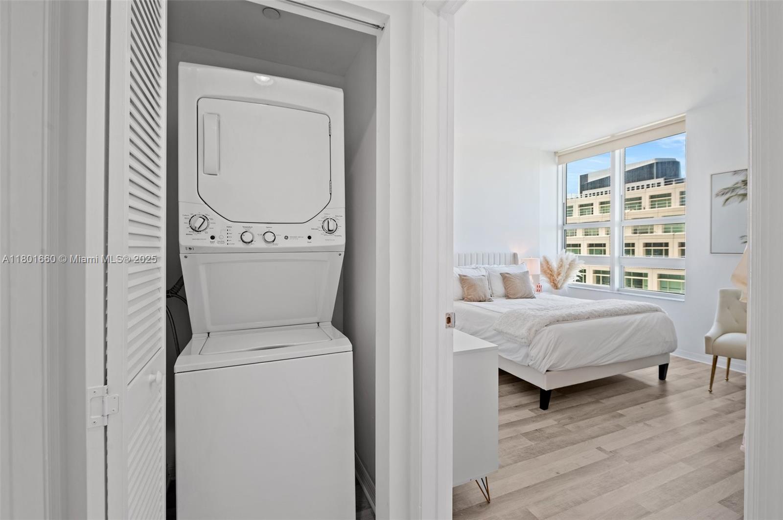 Residential, Miami, Florida image 15