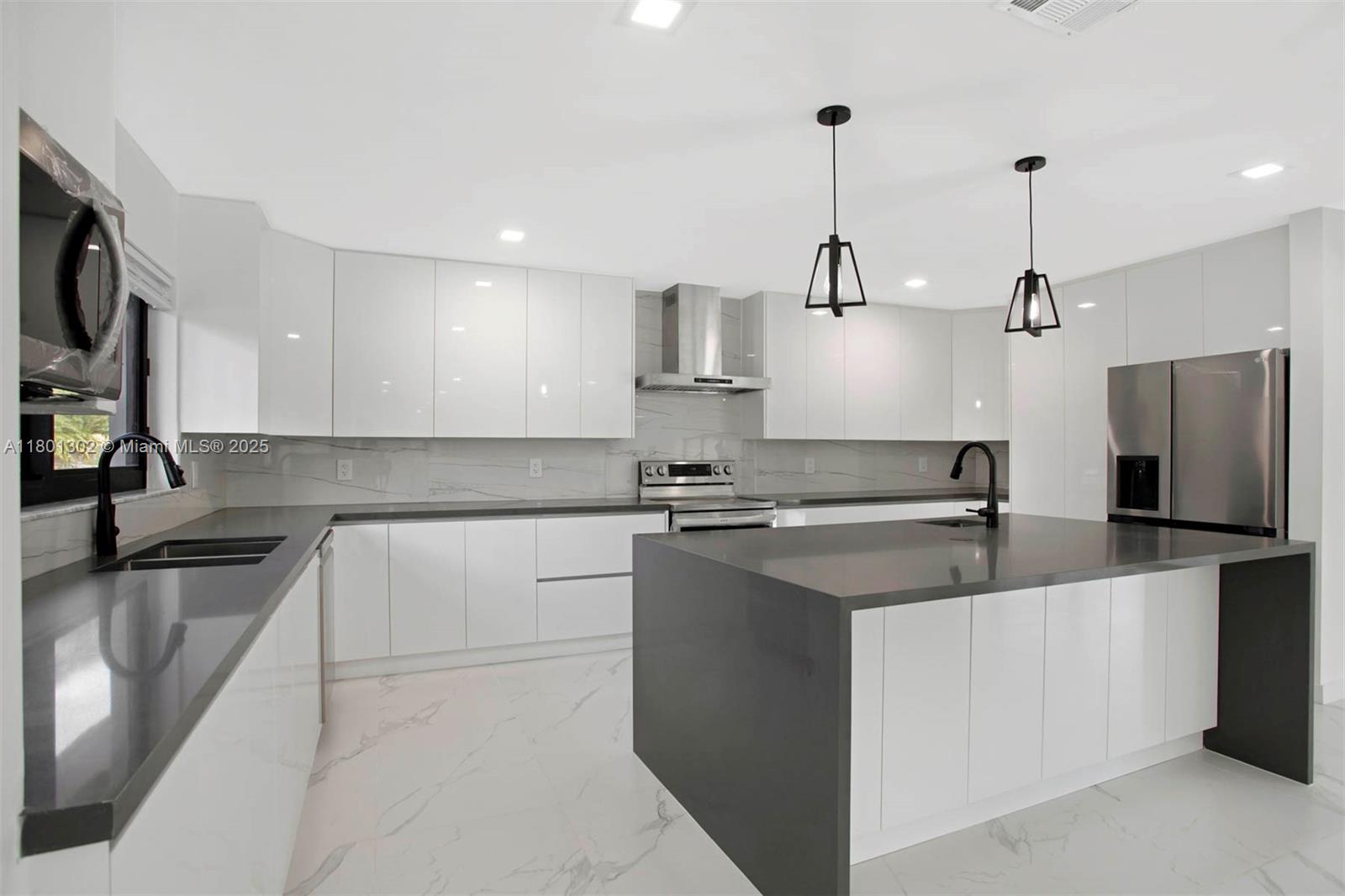 Property photo # 9